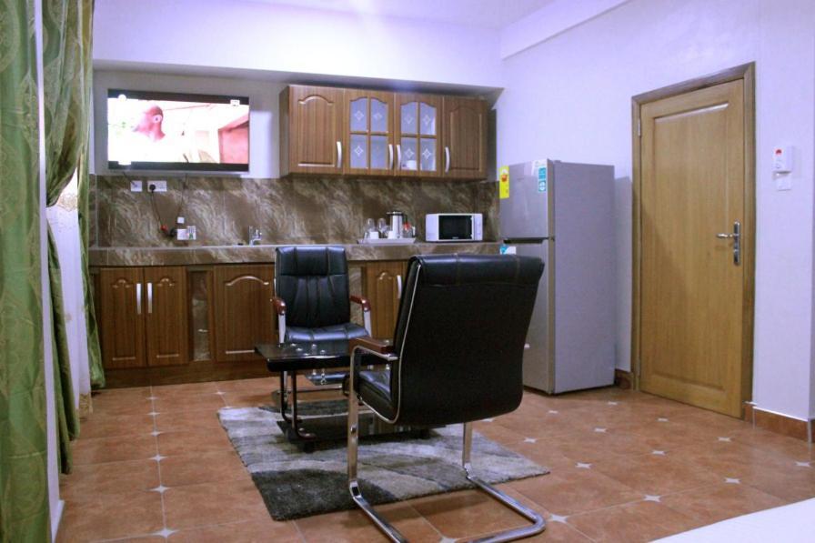 Royal Baron Hotel Kumasi Esterno foto