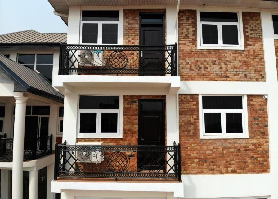 Royal Baron Hotel Kumasi Esterno foto