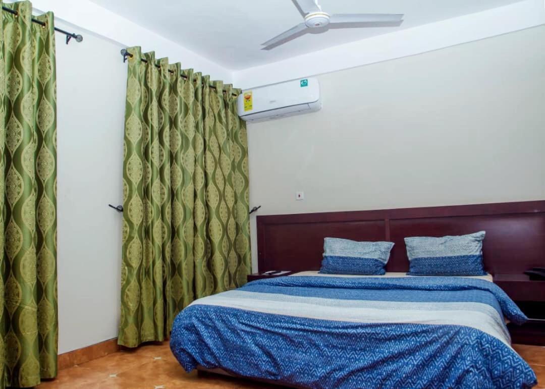 Royal Baron Hotel Kumasi Esterno foto
