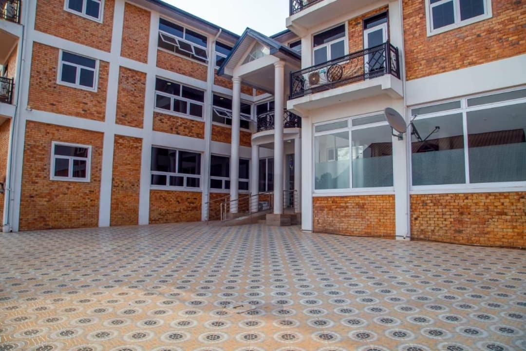 Royal Baron Hotel Kumasi Esterno foto